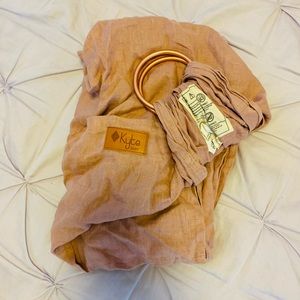 Kyte Baby ring sling in Dogwood w/Rose gold rings